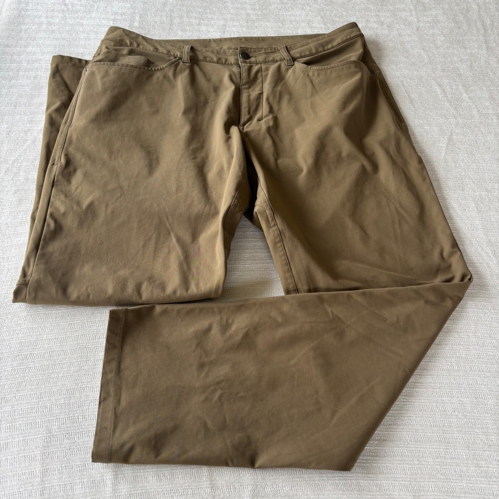 Lululemon ABC Pant Classic Warpstreme Khaki Brown Mens 36 x 32 M5ADES